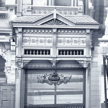 Load image into Gallery viewer, Victorian XL